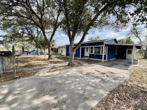 813 E Kenedy Avenue Kingsville TX 78363