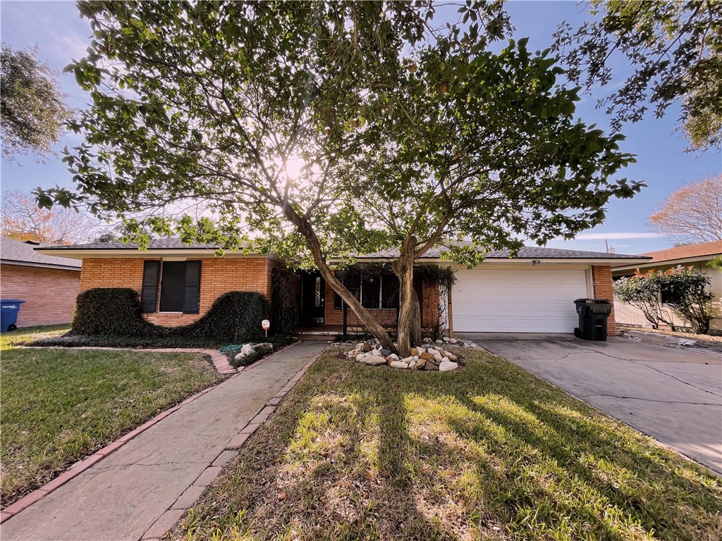 1037 Driftwood Place Corpus Christi TX 78411