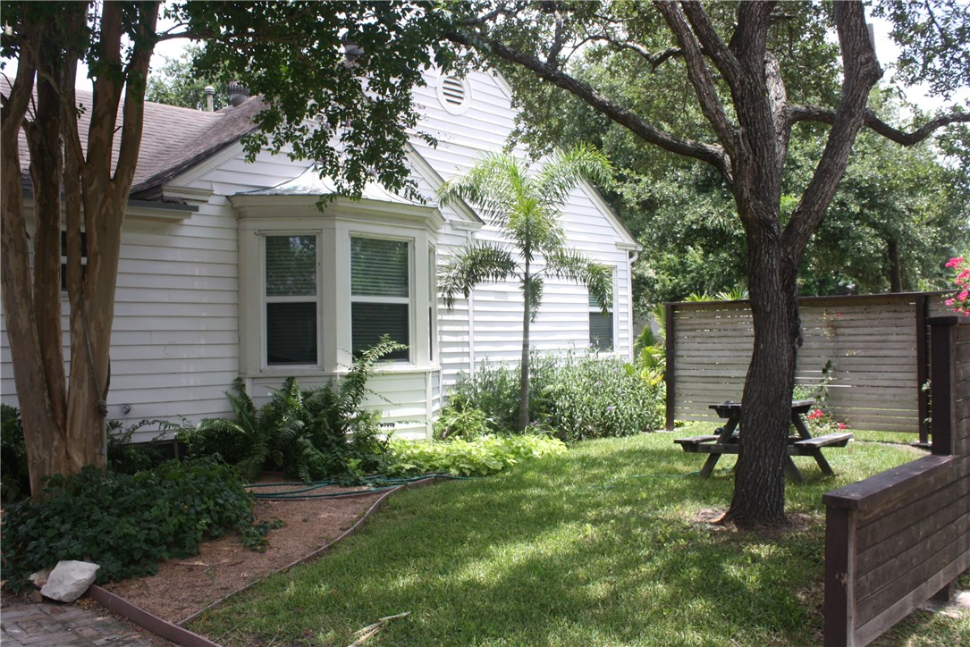 332 S Morningside Street Corpus Christi TX 48404