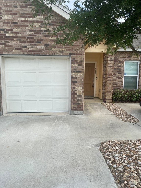 919 Moore Avenue Portland TX 78374