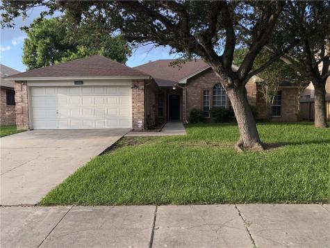 303 Gulfton Drive Portland TX 78374