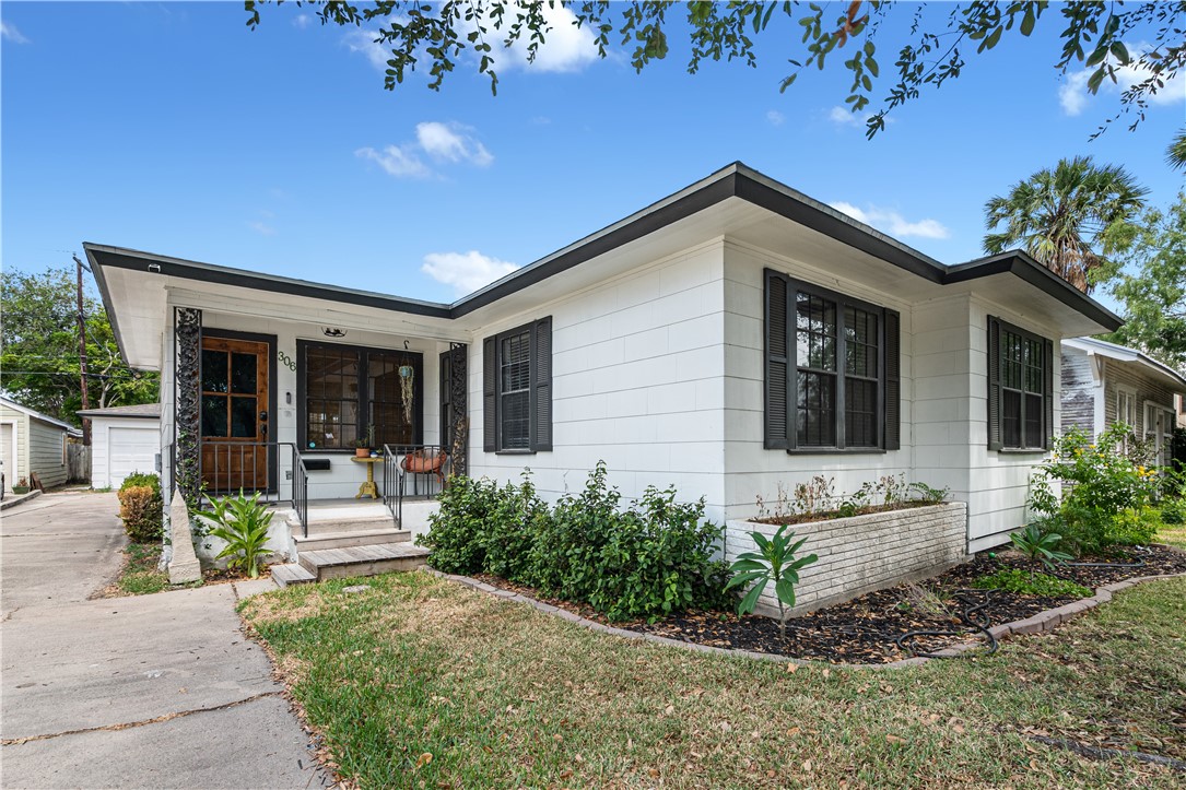 306 Naples Street Corpus Christi TX 78404