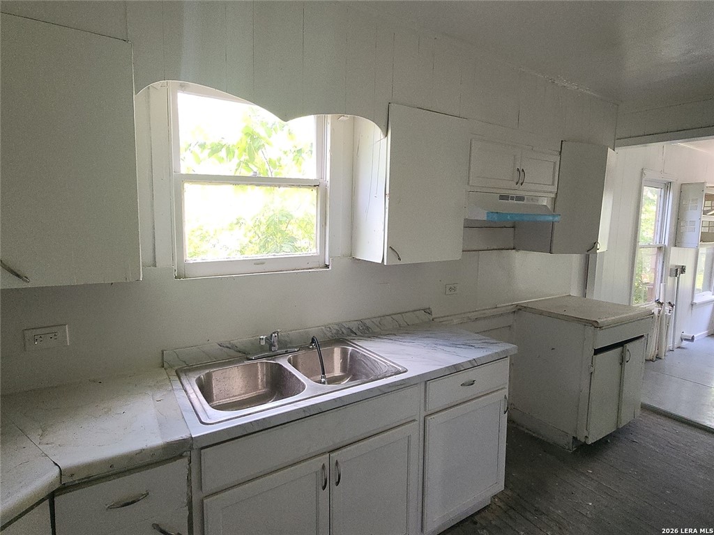 5106 Bartmer Avenue San Antonio TX 78228