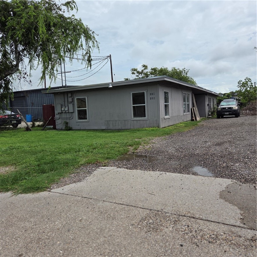 120 Tarlton St B Corpus Christi TX 78415
