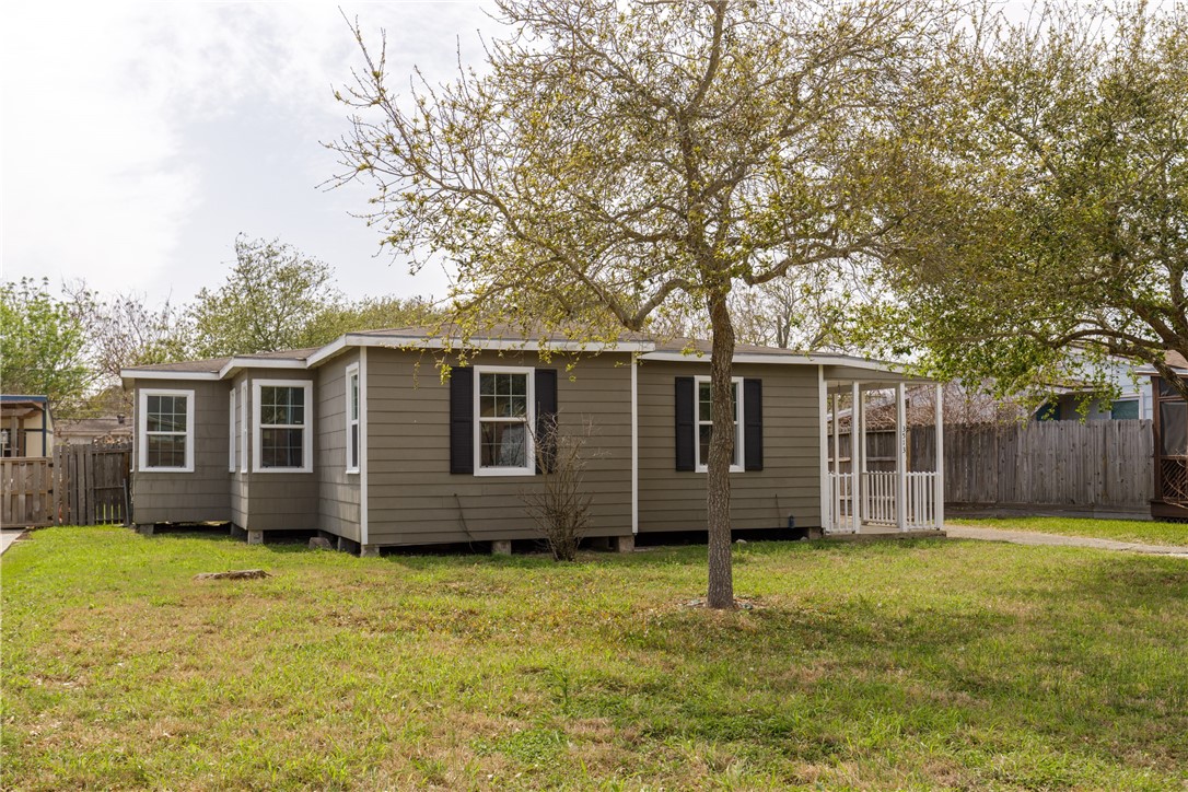 3513 Monterrey Street Corpus Christi TX 78411