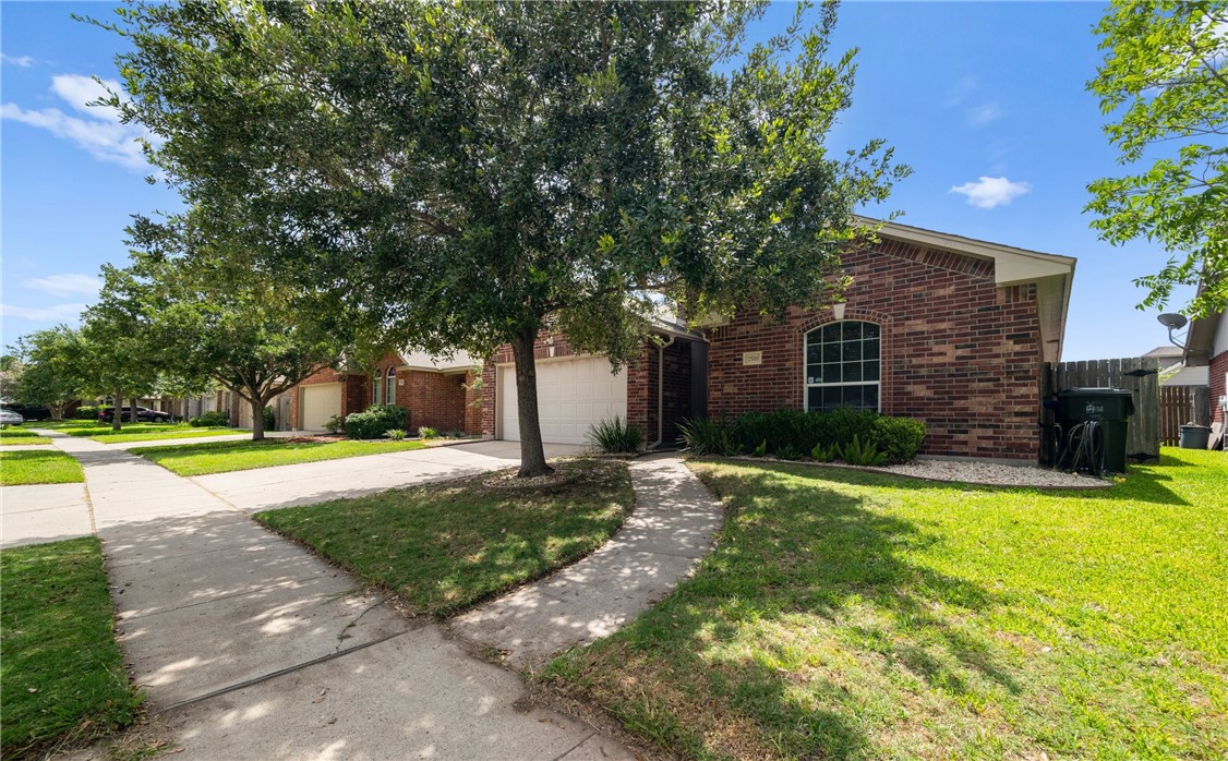 7518 Fort Griffen Drive Corpus Christi TX 78414