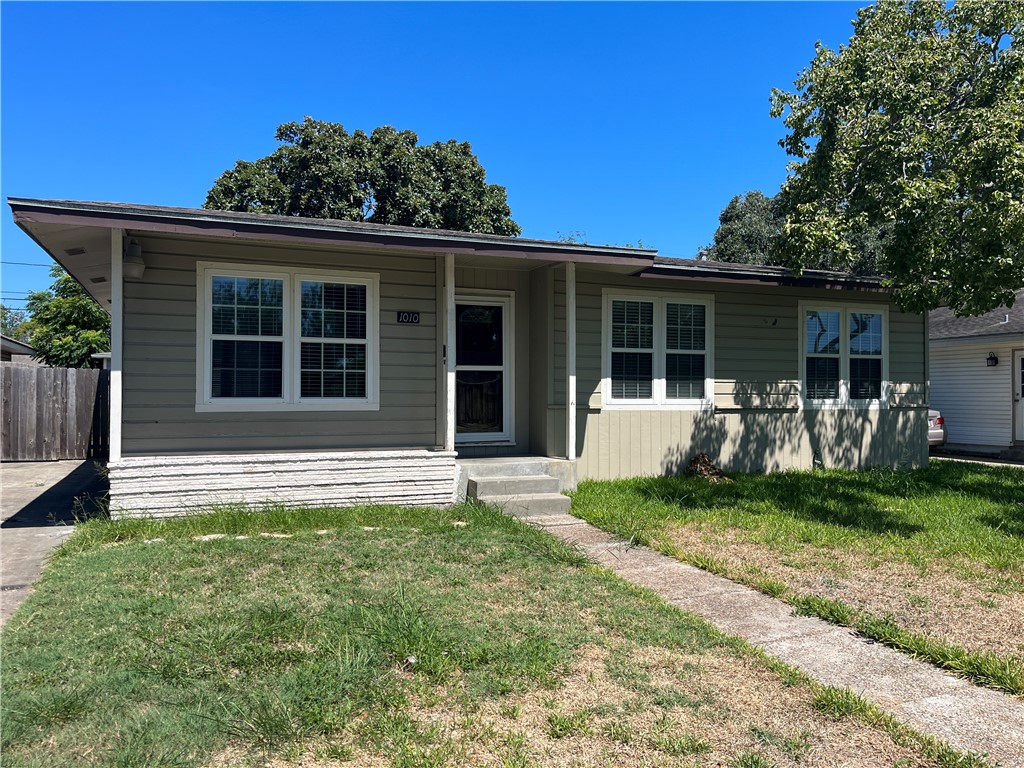 1010 Catalina Place Corpus Christi TX 78411