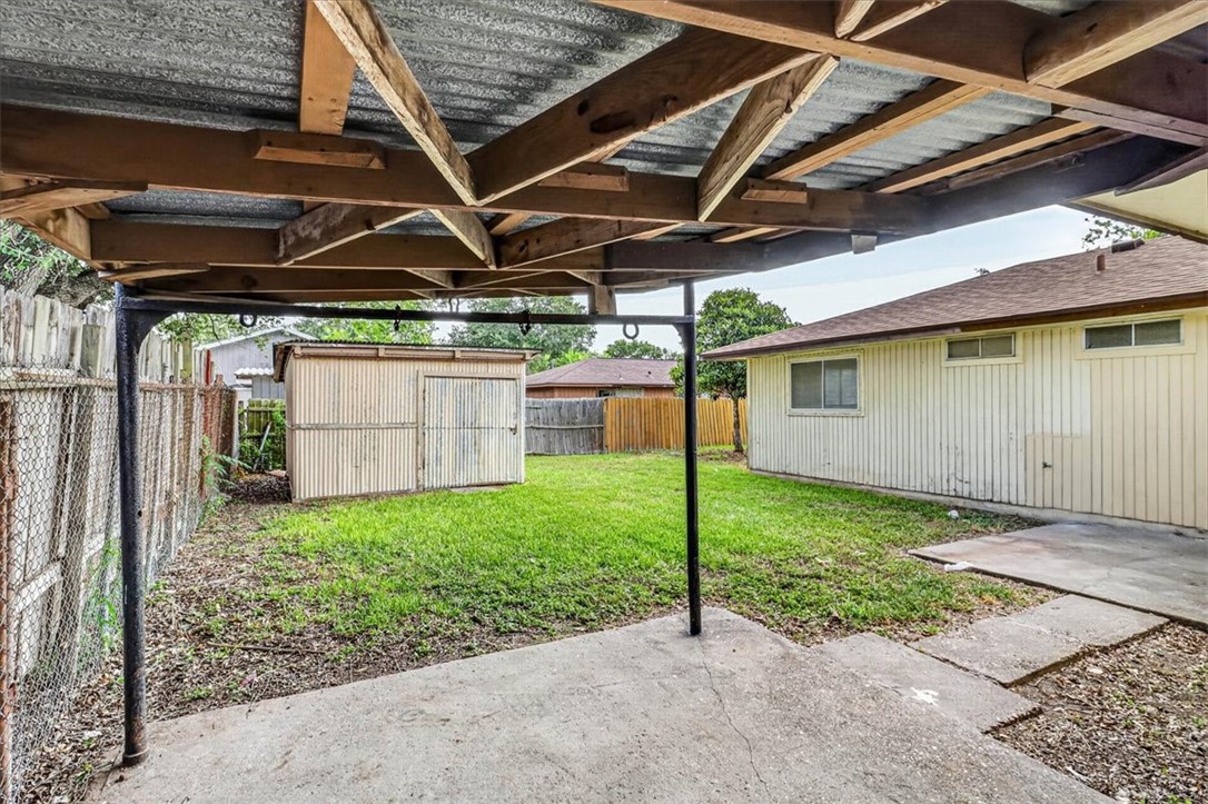 1622 La Joya Street Corpus Christi TX 78417