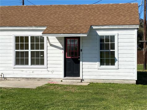 112 W Young Avenue Aransas Pass TX 78336