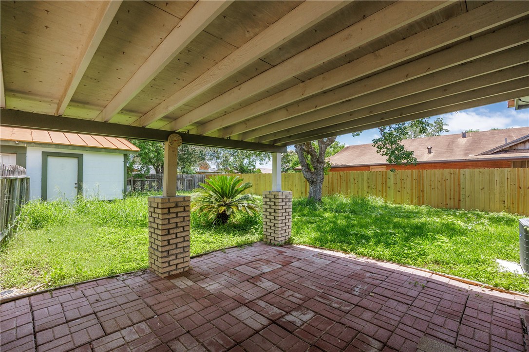 830 Crestview Drive Corpus Christi TX 78412