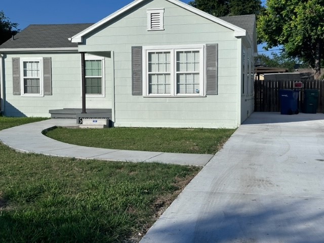 2846 Topeka Street Corpus Christi TX 78404