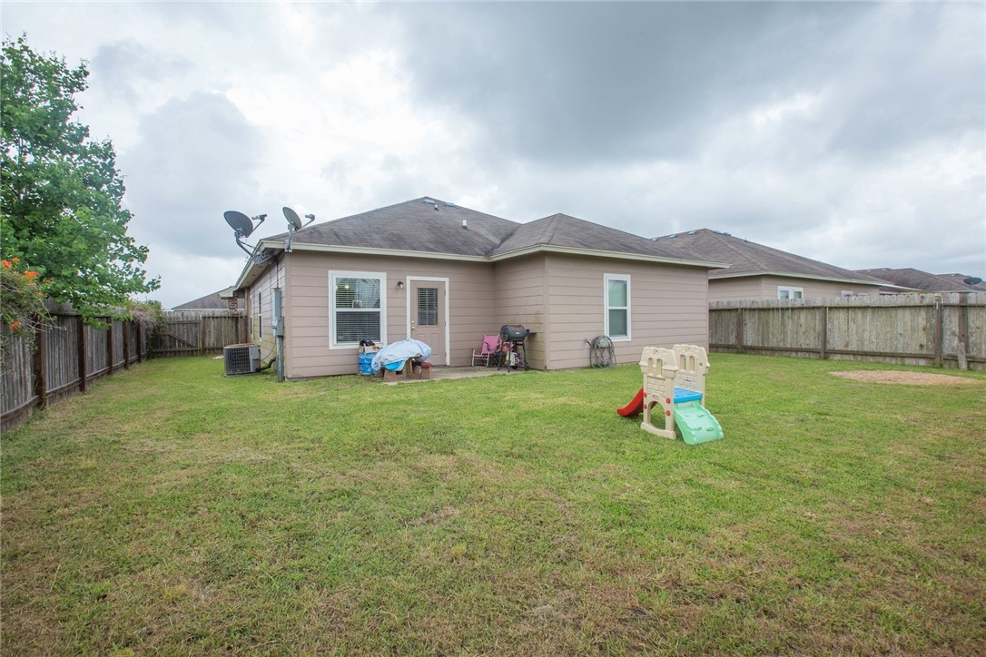 7534 Angelwing Drive Corpus Christi TX 78414