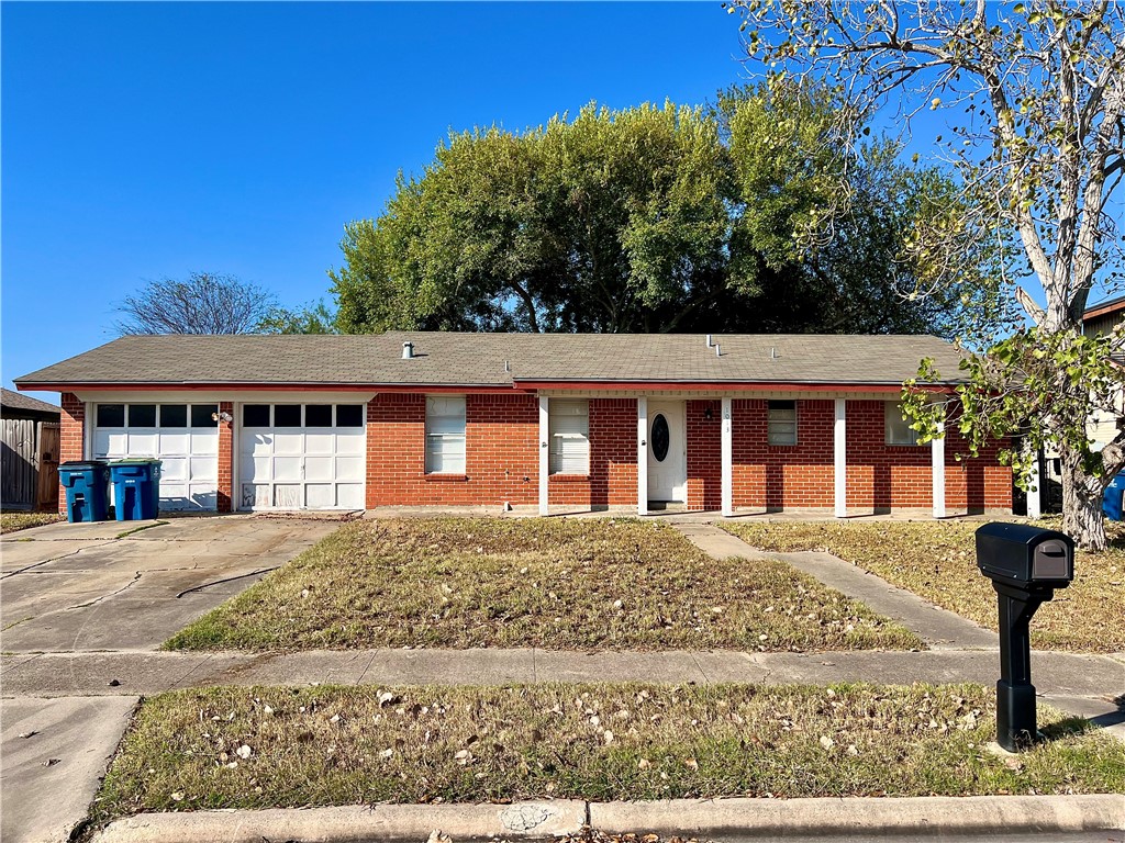 1013 Starlite Drive Portland TX 78374