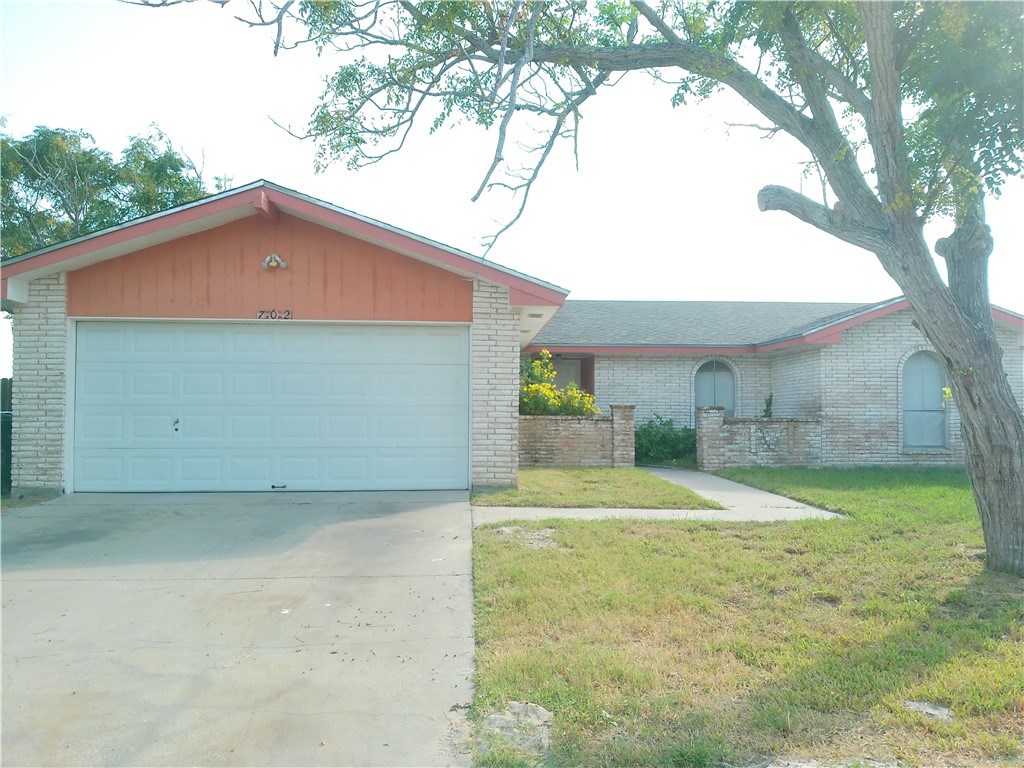 702 Alhambra Drive Corpus Christi TX 78418