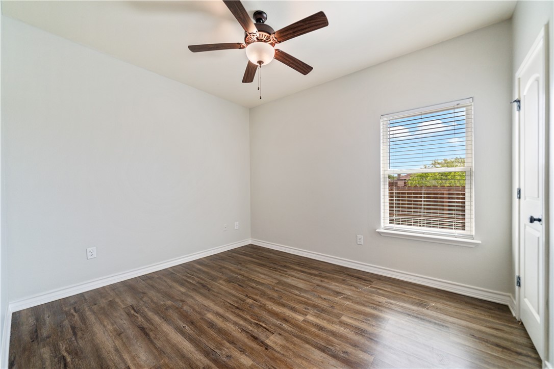 7214 S Lake Bliss Circle Corpus Christi TX 78414