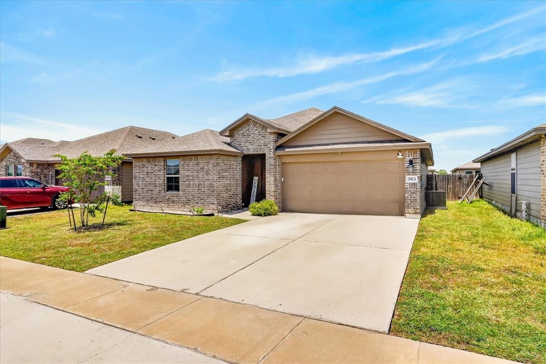 3913 Targaryen Way Corpus Christi TX 78410