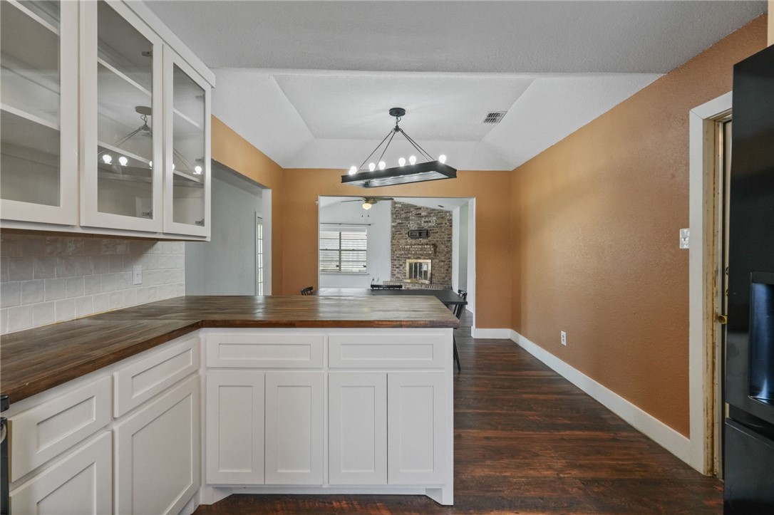 5721 Cresthaven Drive Corpus Christi TX 78415