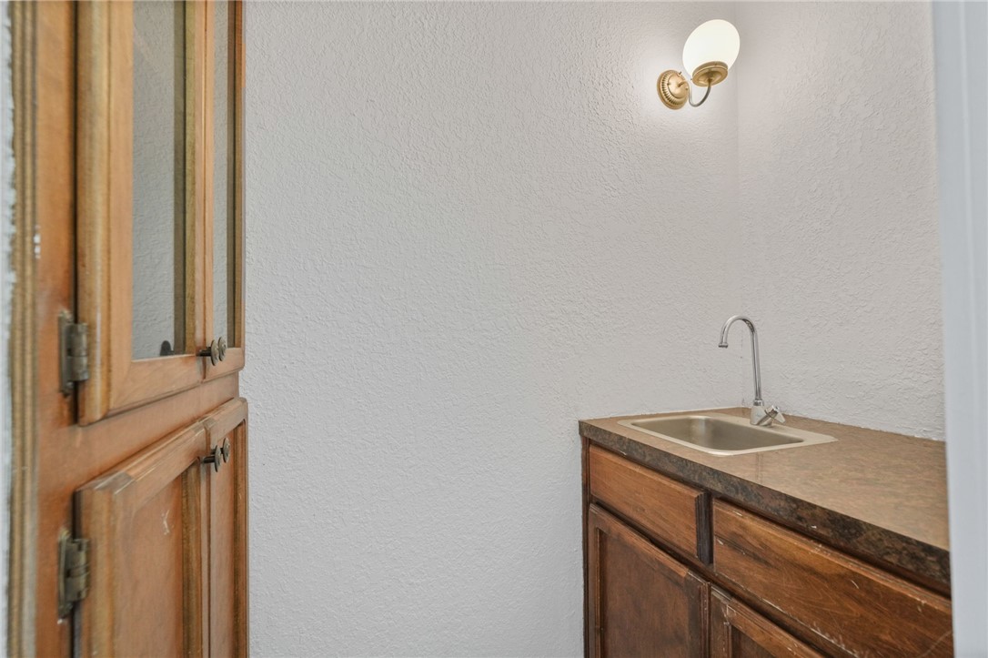 5721 Cresthaven Drive Corpus Christi TX 78415