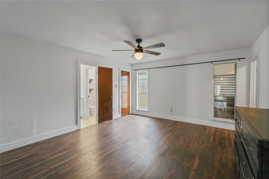 5721 Cresthaven Drive Corpus Christi TX 78415