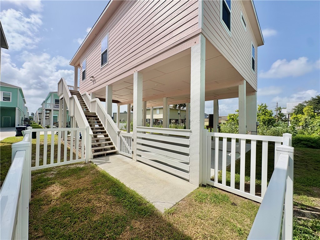 111 Red Sea Rockport TX 78382