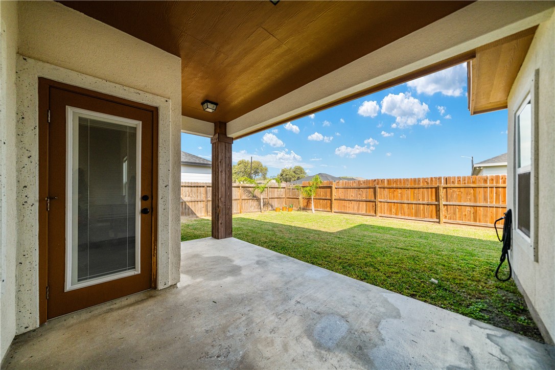 11526 S Creek Drive Corpus Christi TX 78410