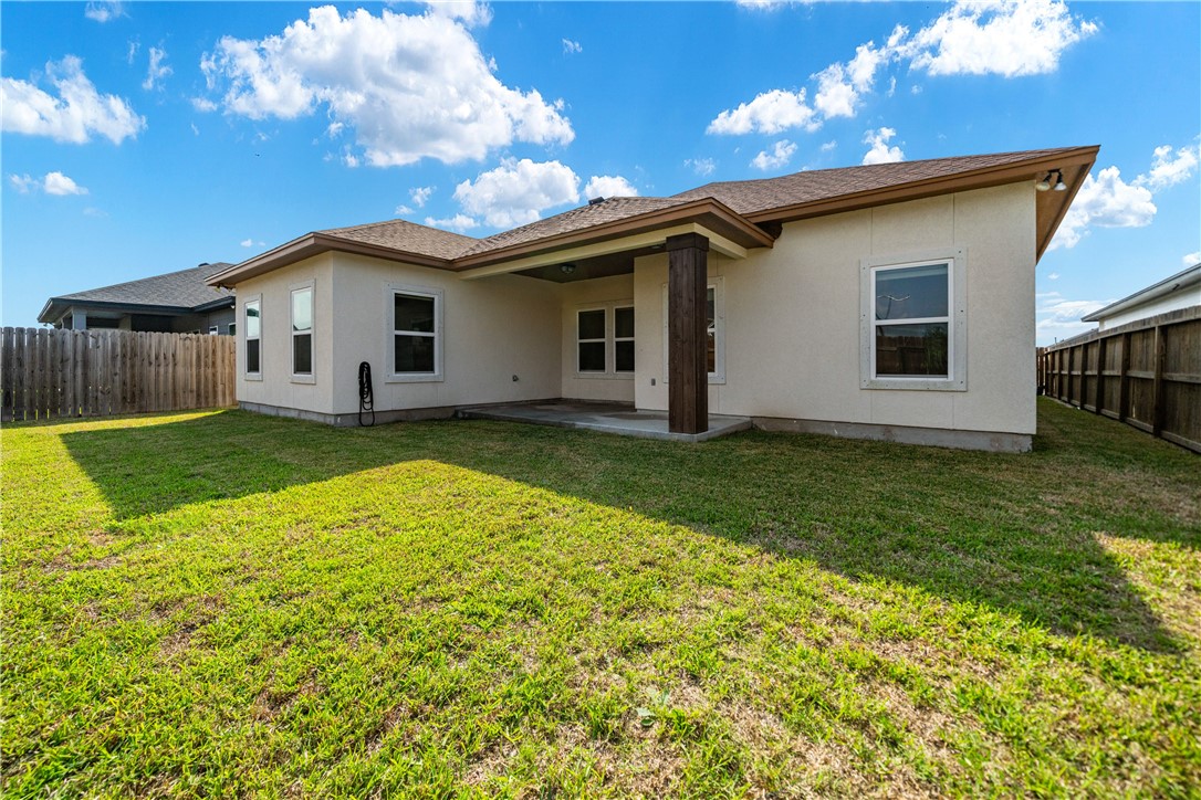 11526 S Creek Drive Corpus Christi TX 78410