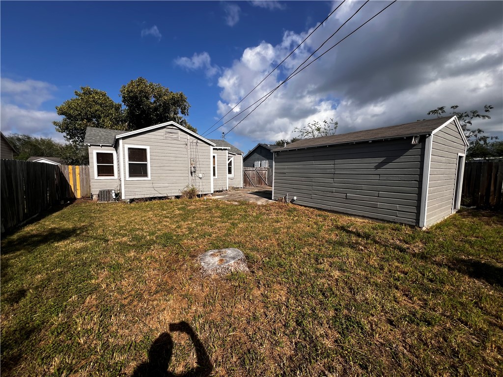 946 Lum Avenue Corpus Christi TX 78412