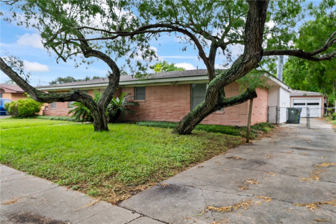 921 Barracuda Place Corpus Christi TX 78411