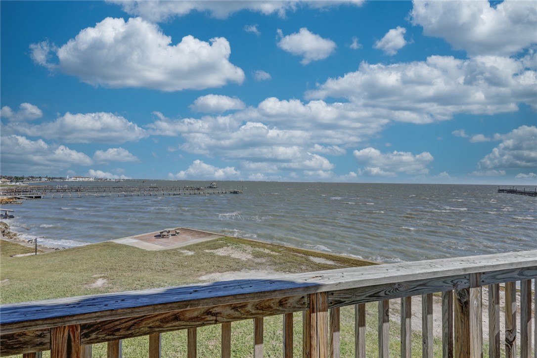 620 S Fulton Beach 705 Rockport TX 78382