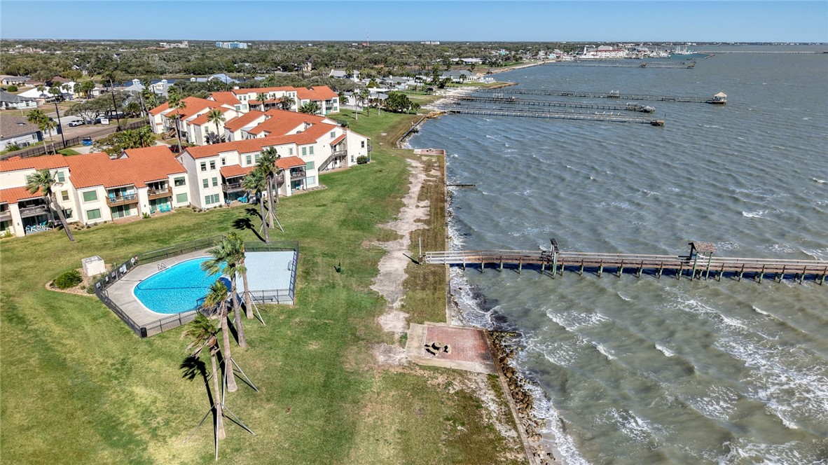 620 S Fulton Beach 705 Rockport TX 78382