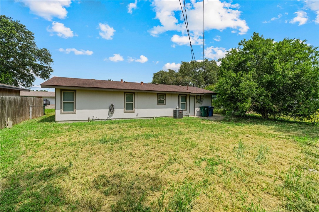1610 Sprucewood Drive Corpus Christi TX 78412