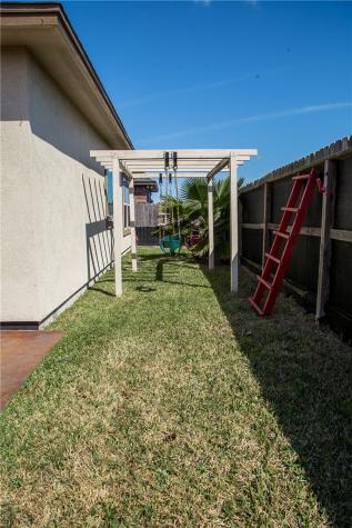 8218 Merlin Place Corpus Christi TX 78414