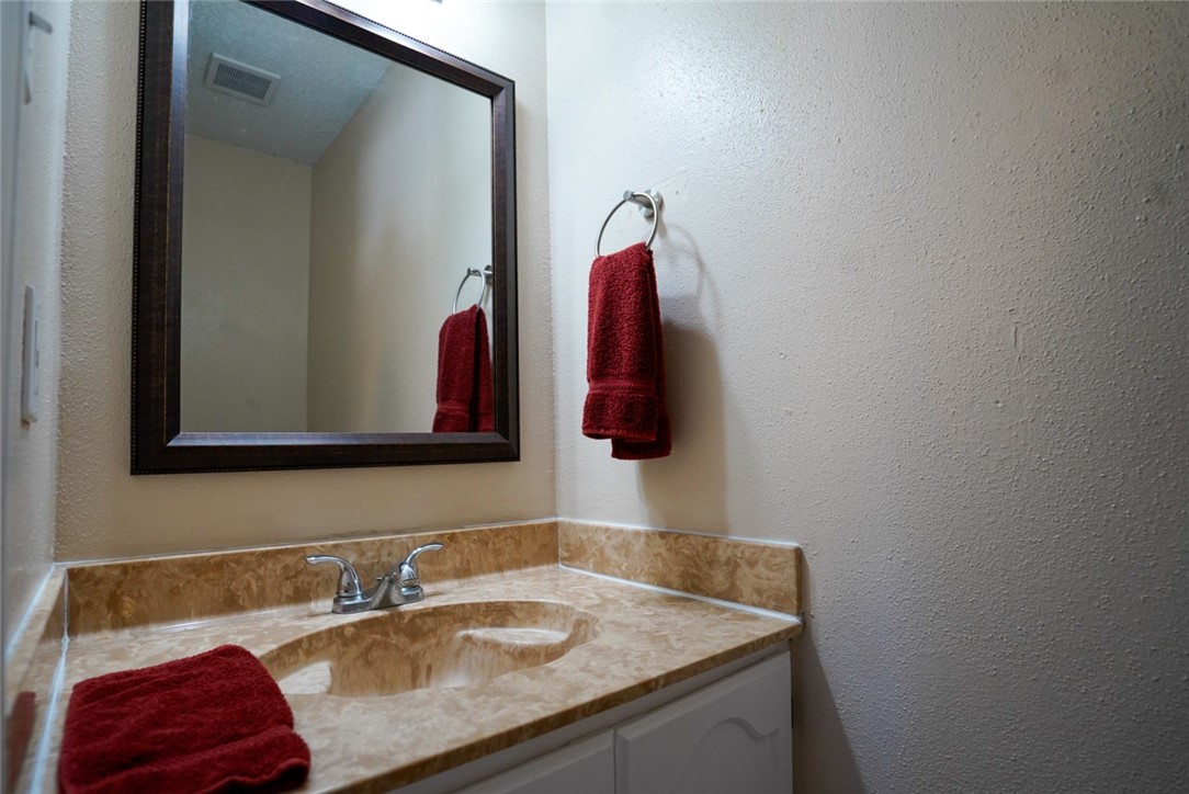 6702 Everhart E-102 Corpus Christi TX 78413