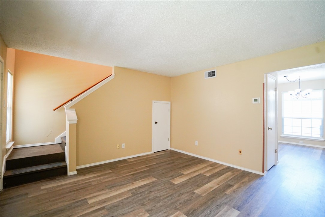 6702 Everhart E-102 Corpus Christi TX 78413