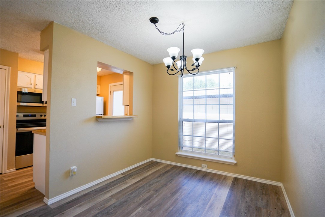 6702 Everhart E-102 Corpus Christi TX 78413