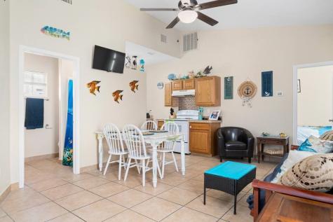 609 W Liberty Street 4 Rockport TX 78382
