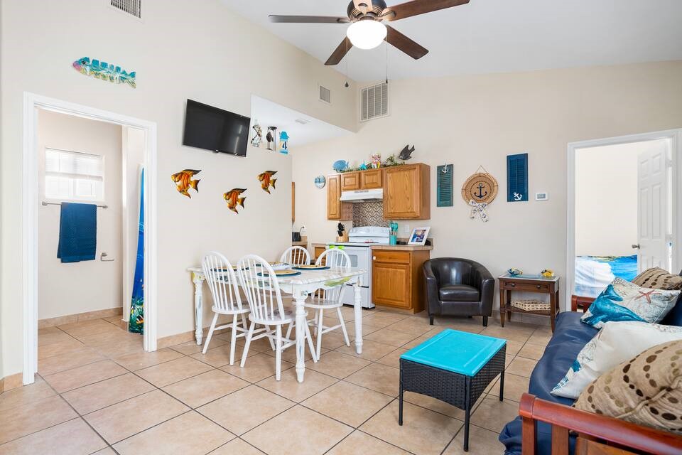 609 W Liberty Street 4 Rockport TX 78382