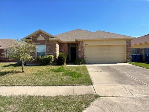 1103 Livermore Street Portland TX 78374