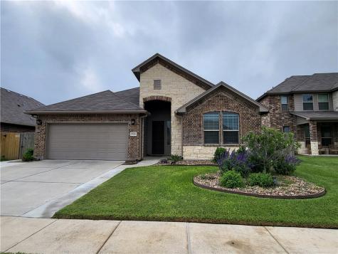 2526 Las Estrellas Street Corpus Christi TX 78414
