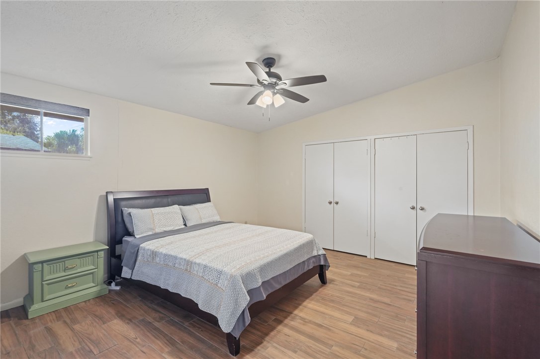 918 Dolphin Place Corpus Christi TX 78411