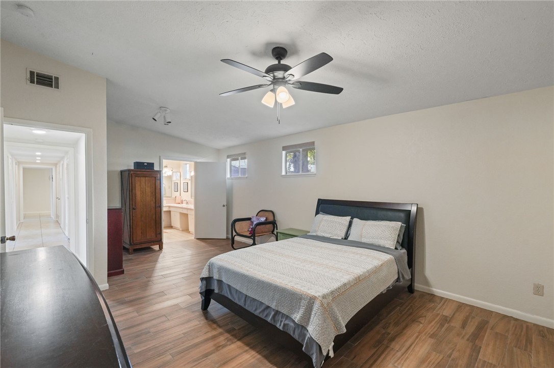 918 Dolphin Place Corpus Christi TX 78411