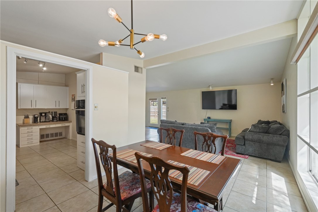 918 Dolphin Place Corpus Christi TX 78411