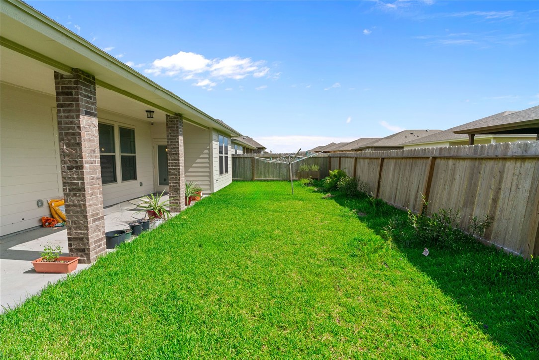 2677 Lannister Lane Corpus Christi TX 78415