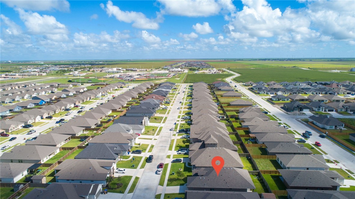 2677 Lannister Lane Corpus Christi TX 78415