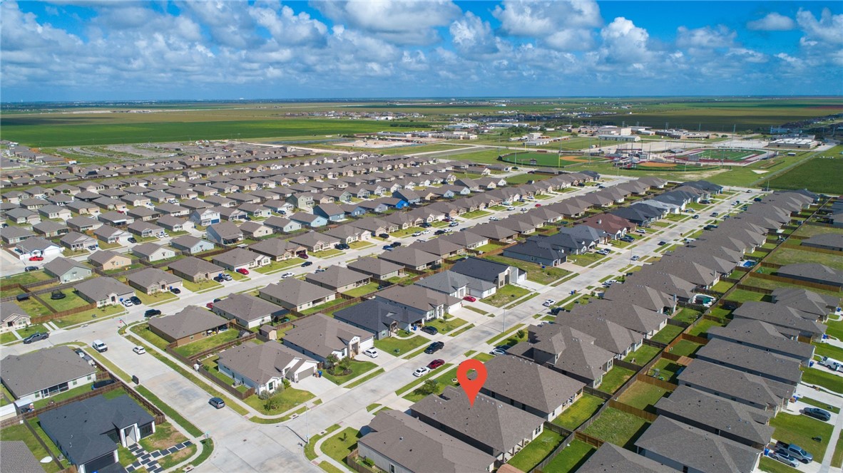 2677 Lannister Lane Corpus Christi TX 78415