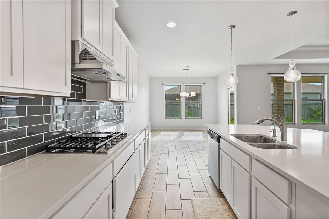 2677 Lannister Lane Corpus Christi TX 78415