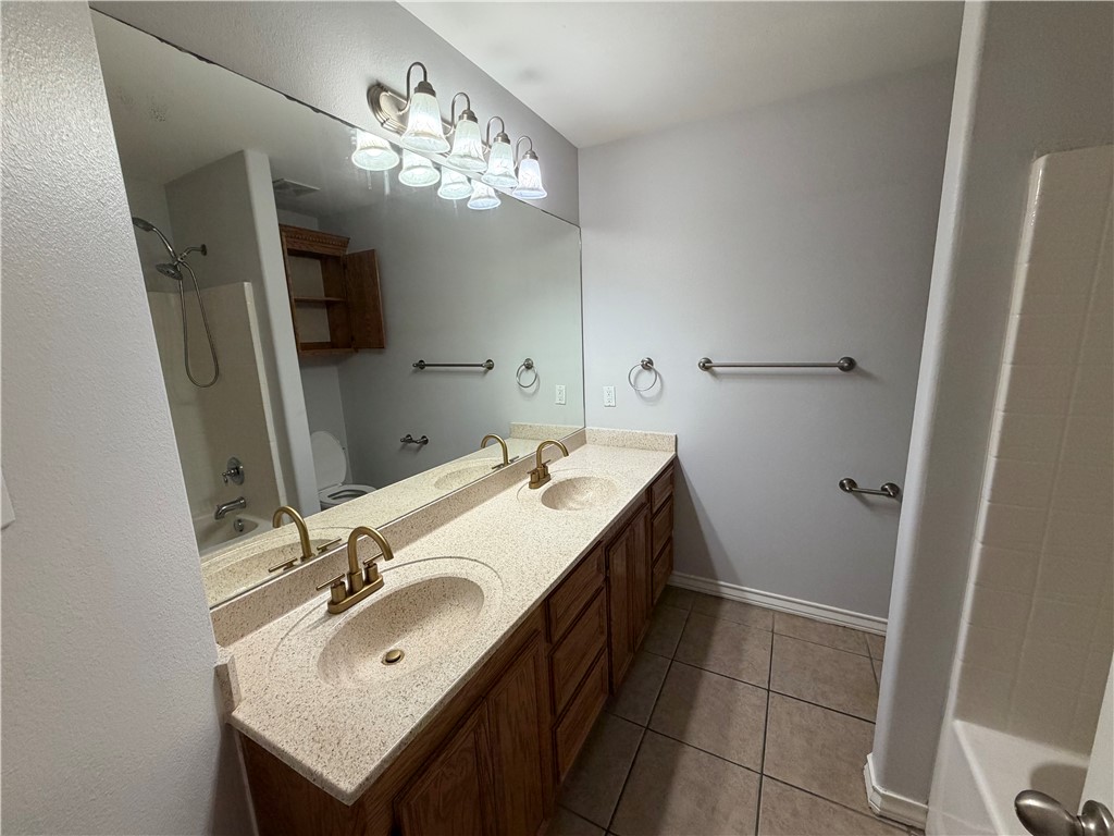 6830 Round Table Street Corpus Christi TX 78414