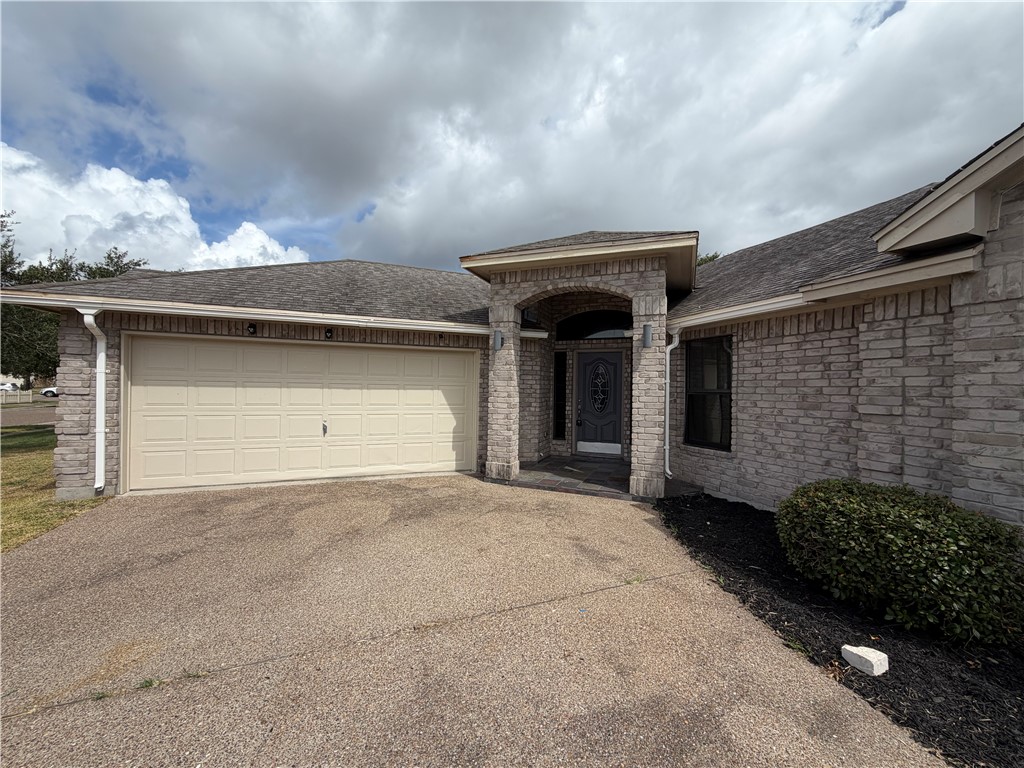 6830 Round Table Street Corpus Christi TX 78414