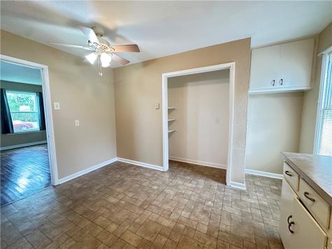 921 Oak Street Taft TX 78390