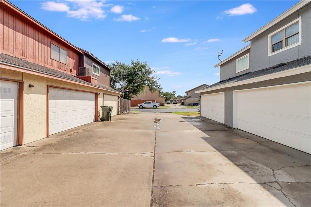 11205 Willowood Creek Dr C Corpus Christi TX 78410